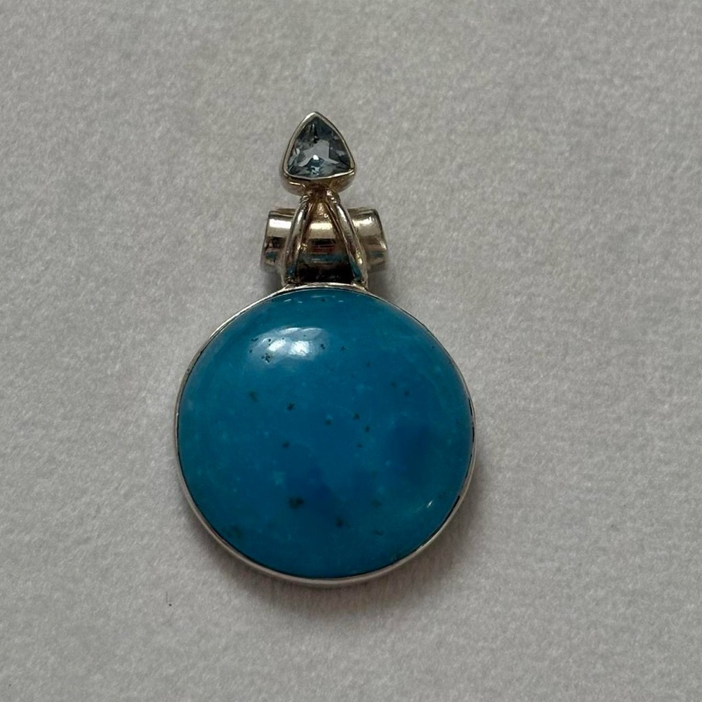 925 Sterling Silver Round Blue Turquoise Statement Necklace Pendant